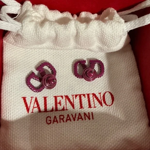 Valentino Garavani Preloved Fushia Crystals VLogo Earrings - Picture 8 of 13